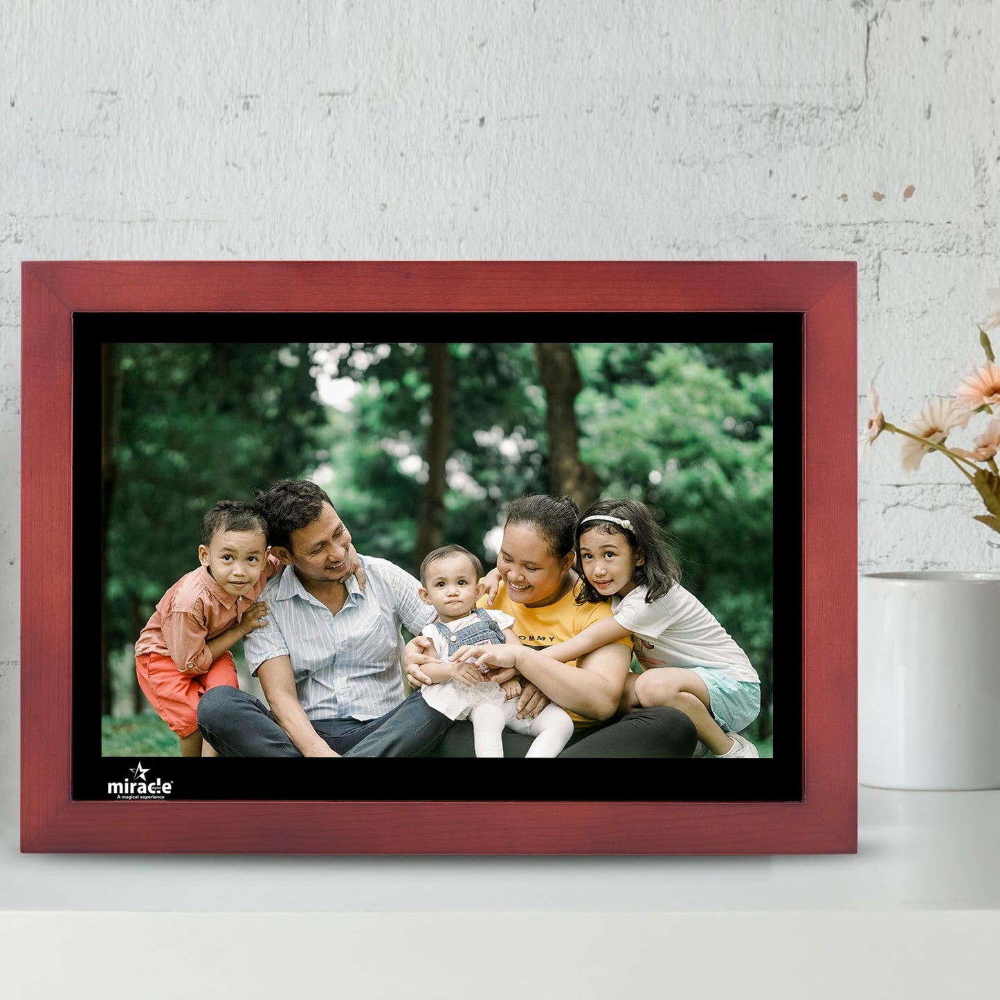 Miracle Digital 15.4" Wooden Dark HDMI Photo Frame, Mirror Glass Finish, 8GB memory, 2GB RAM, USB/SD support, remote, photo slideshow, video & audio.