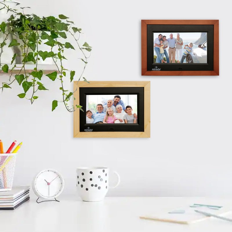 Miracle Digital 8'' Inch IPS Wooden Light Digital Photo Frame | Built-in 8 GB Memory & 2GB RAM