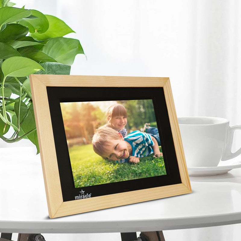 Miracle Digital 8'' Inch IPS Wooden Light Digital Photo Frame | Built-in 8 GB Memory & 2GB RAM